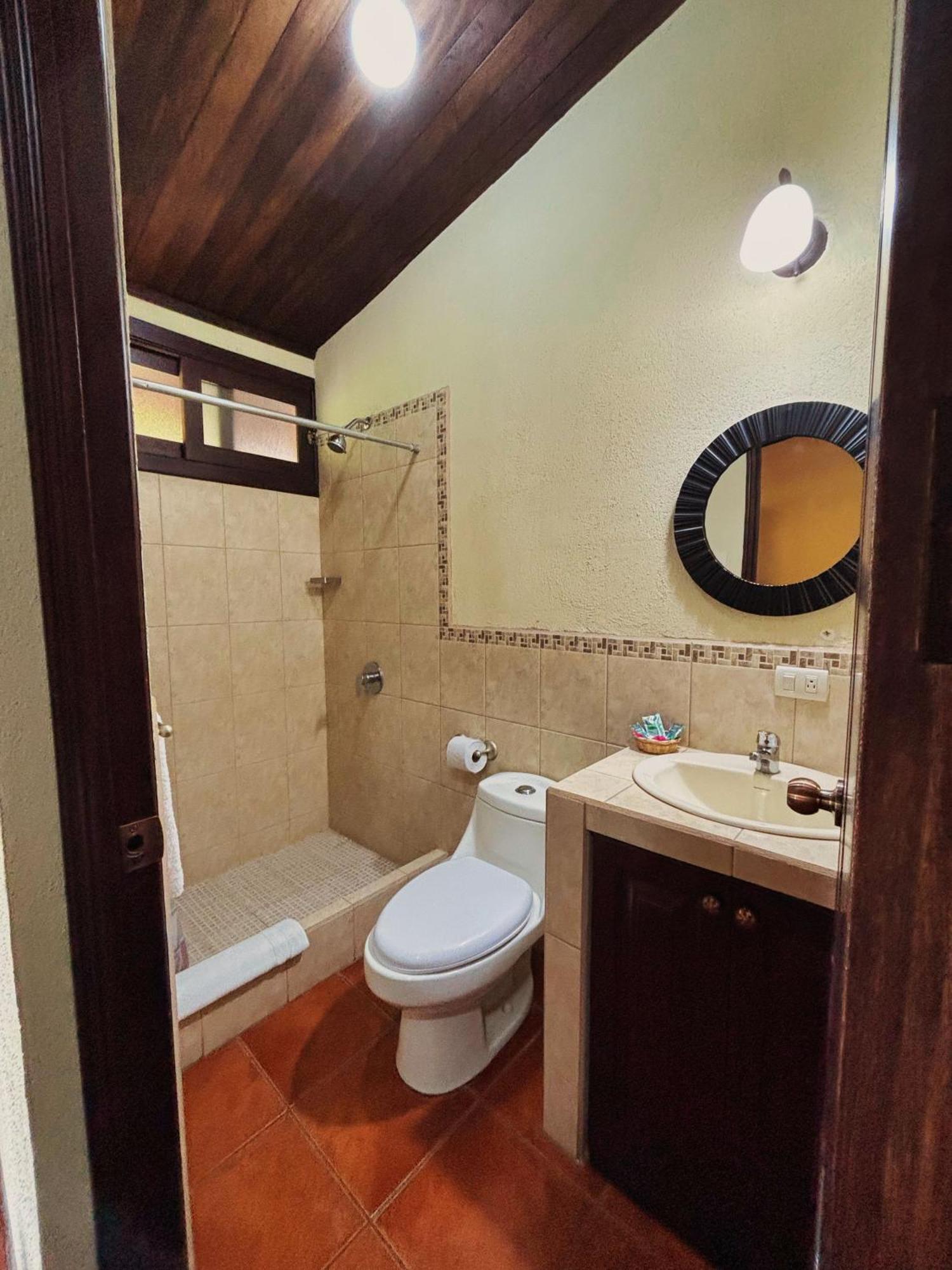 Alana Hotel By Ish Antigua Esterno foto